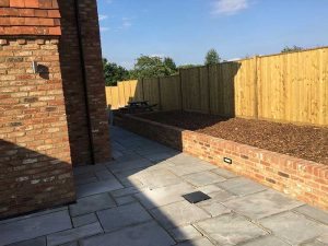 Domestic & Commercial Fencing - UK Homeowner Home Improvement Services