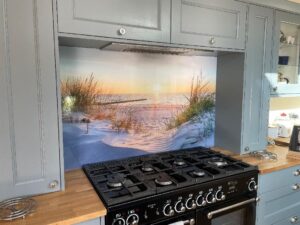 fitting glass splashbacks