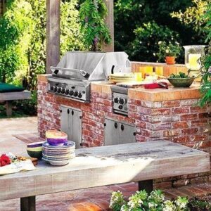 Why Reclaimed Bricks Are the Must-Have Building Material for Summer Garden Projects